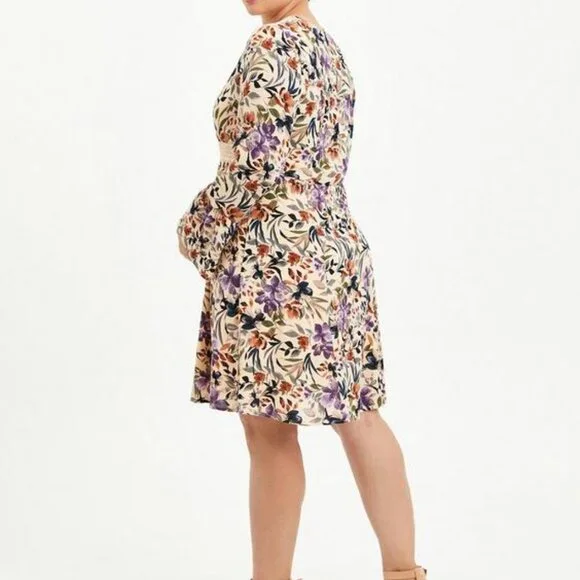 Torrid 3 Floral Mini Dress - Picture 8 of 10